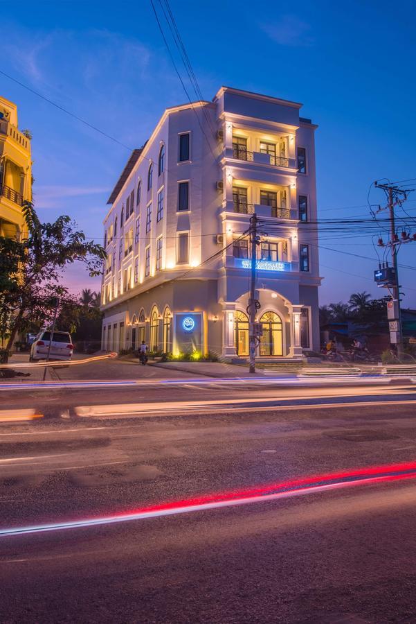 Sky Palace Boutique Hotel Battambang Luaran gambar