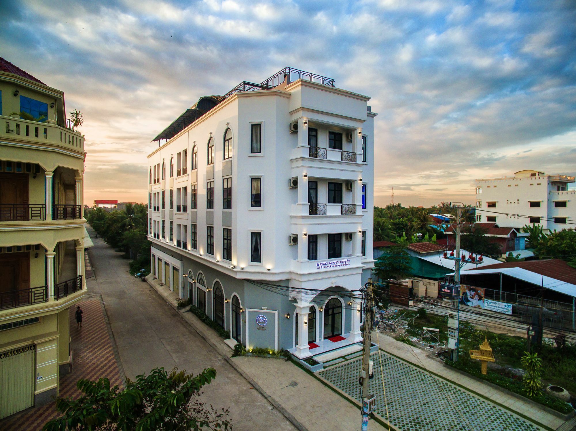 Sky Palace Boutique Hotel Battambang Luaran gambar