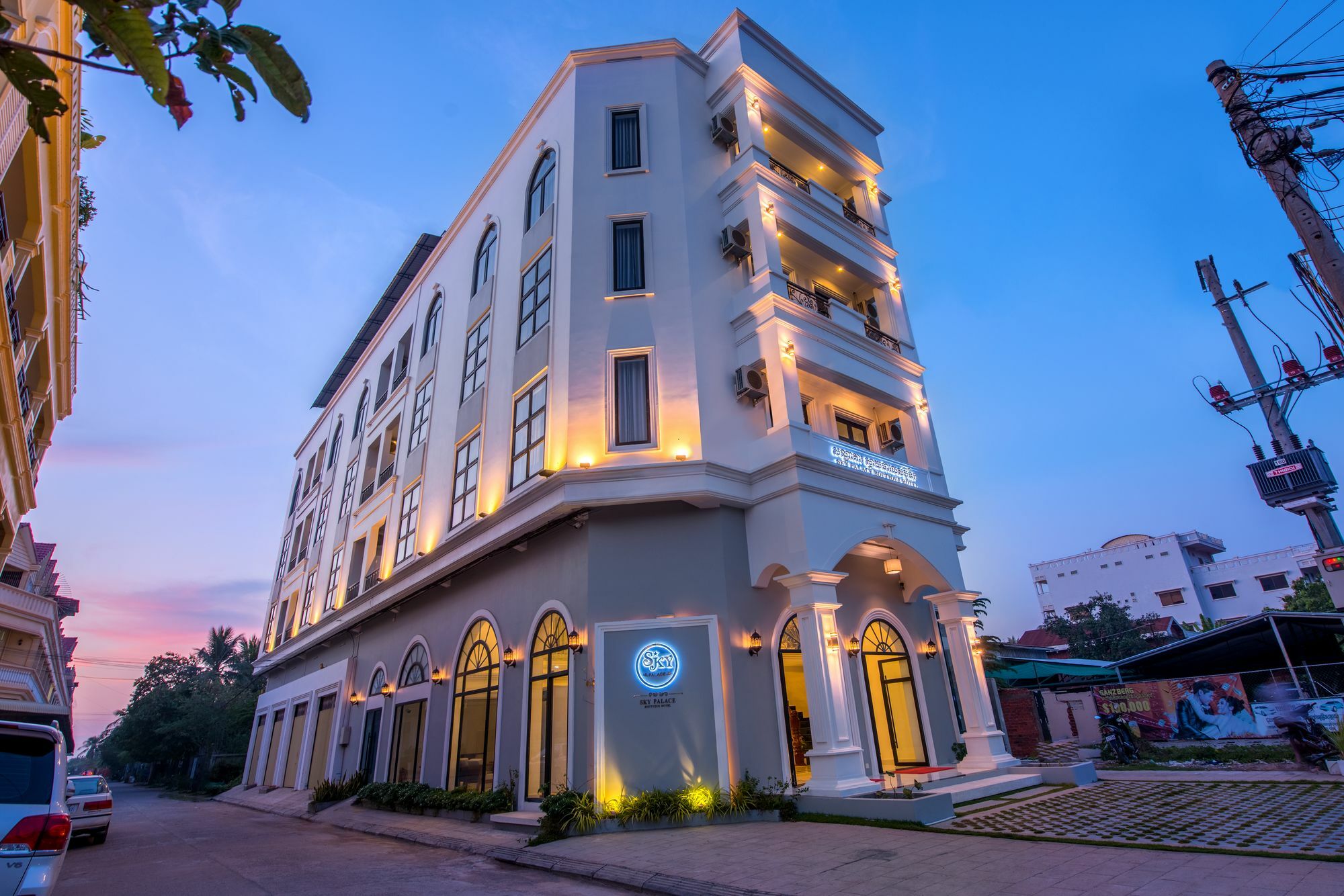 Sky Palace Boutique Hotel Battambang Luaran gambar