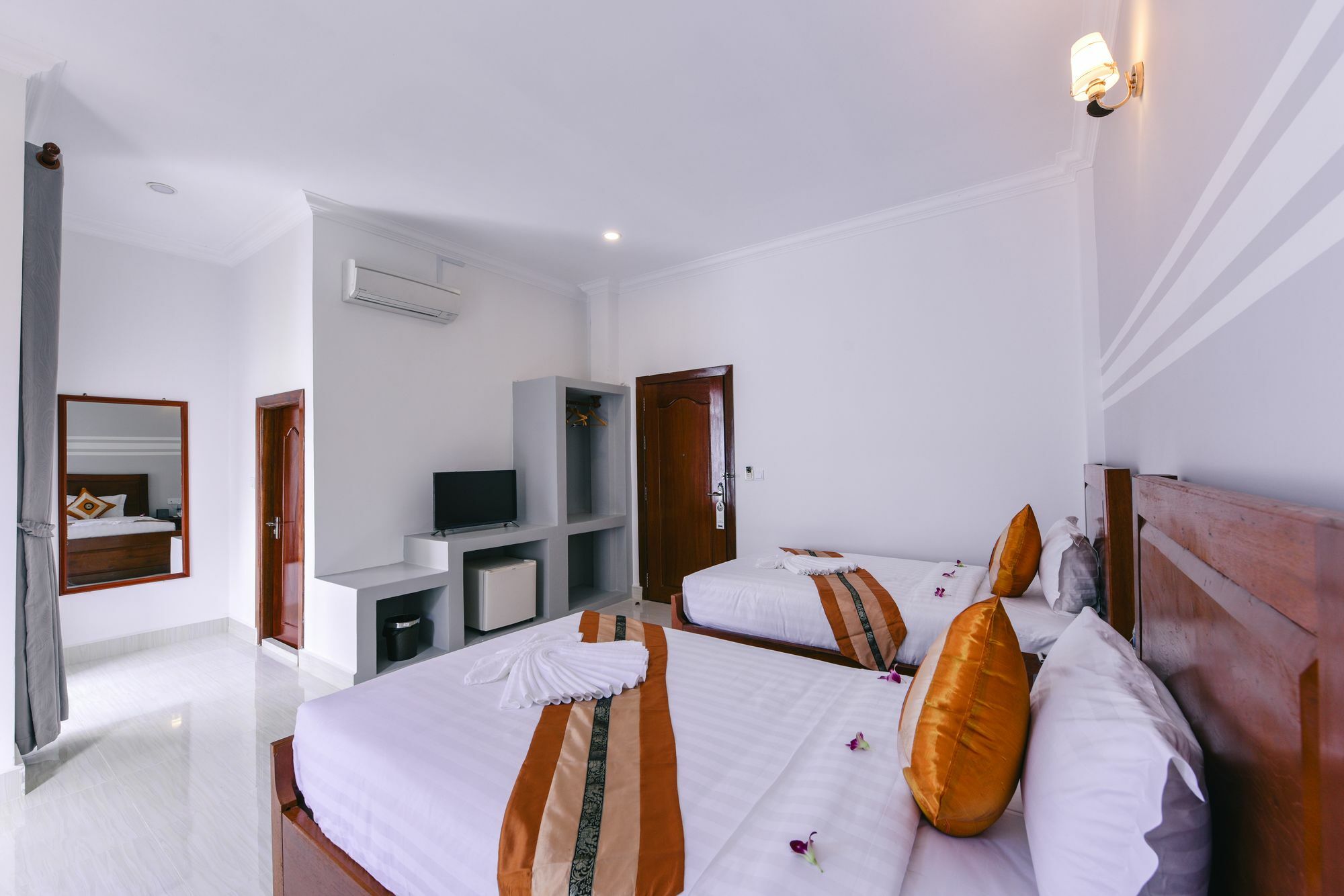 Sky Palace Boutique Hotel Battambang Luaran gambar